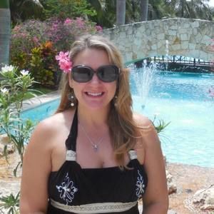 Meet your Posher, Chantilly